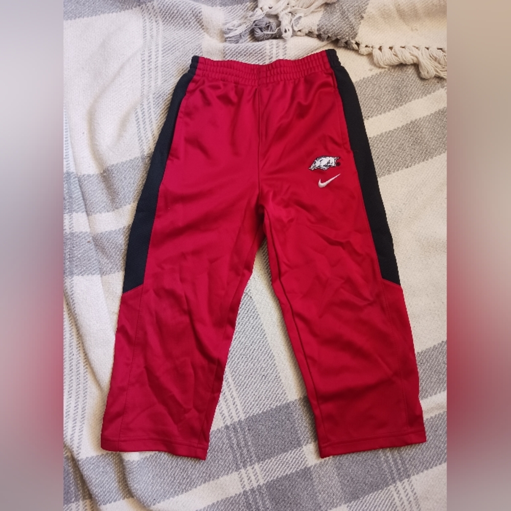 Boys 3t Nike Razorbacks pants